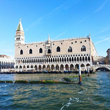 Gate To Venice Apartment Местре Екстериор снимка