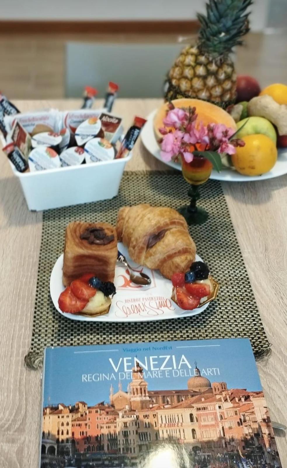 Gate To Venice Apartment Местре Екстериор снимка